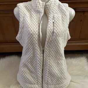 Women's White Textured Vest